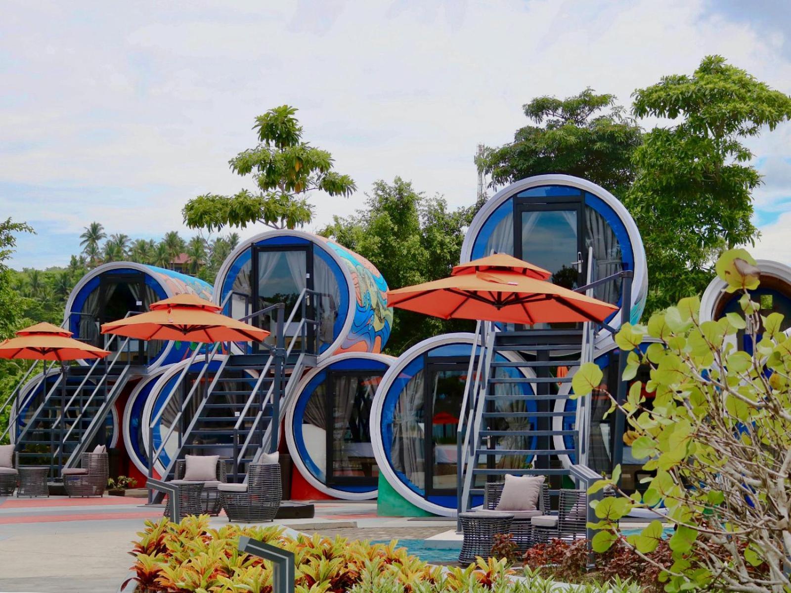 Cocoons Club Laiya Hotel Exterior photo