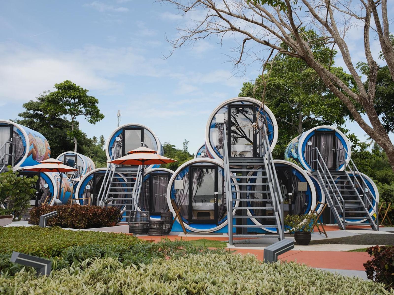 Cocoons Club Laiya Hotel Exterior photo
