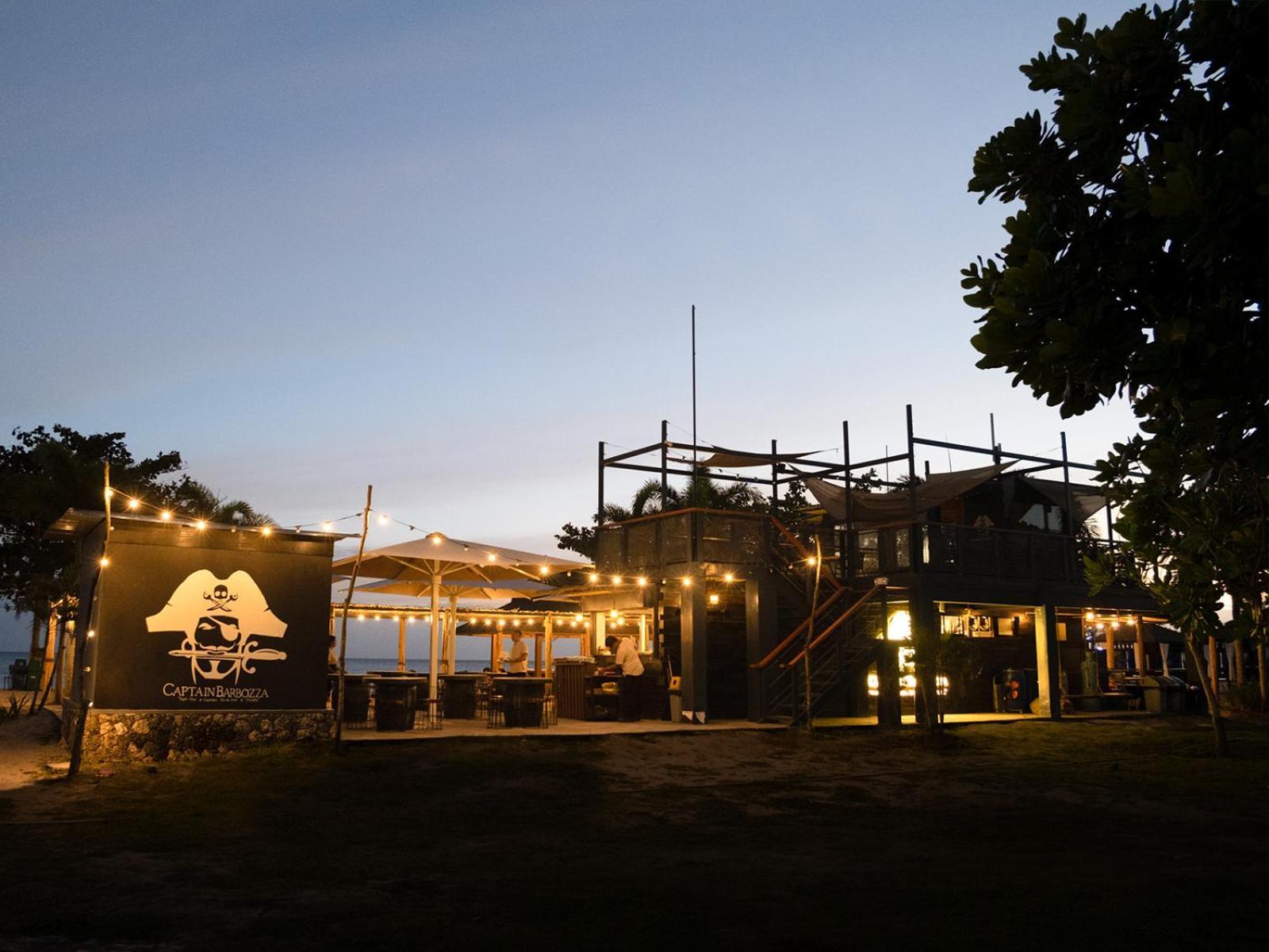 Cocoons Club Laiya Hotel Exterior photo