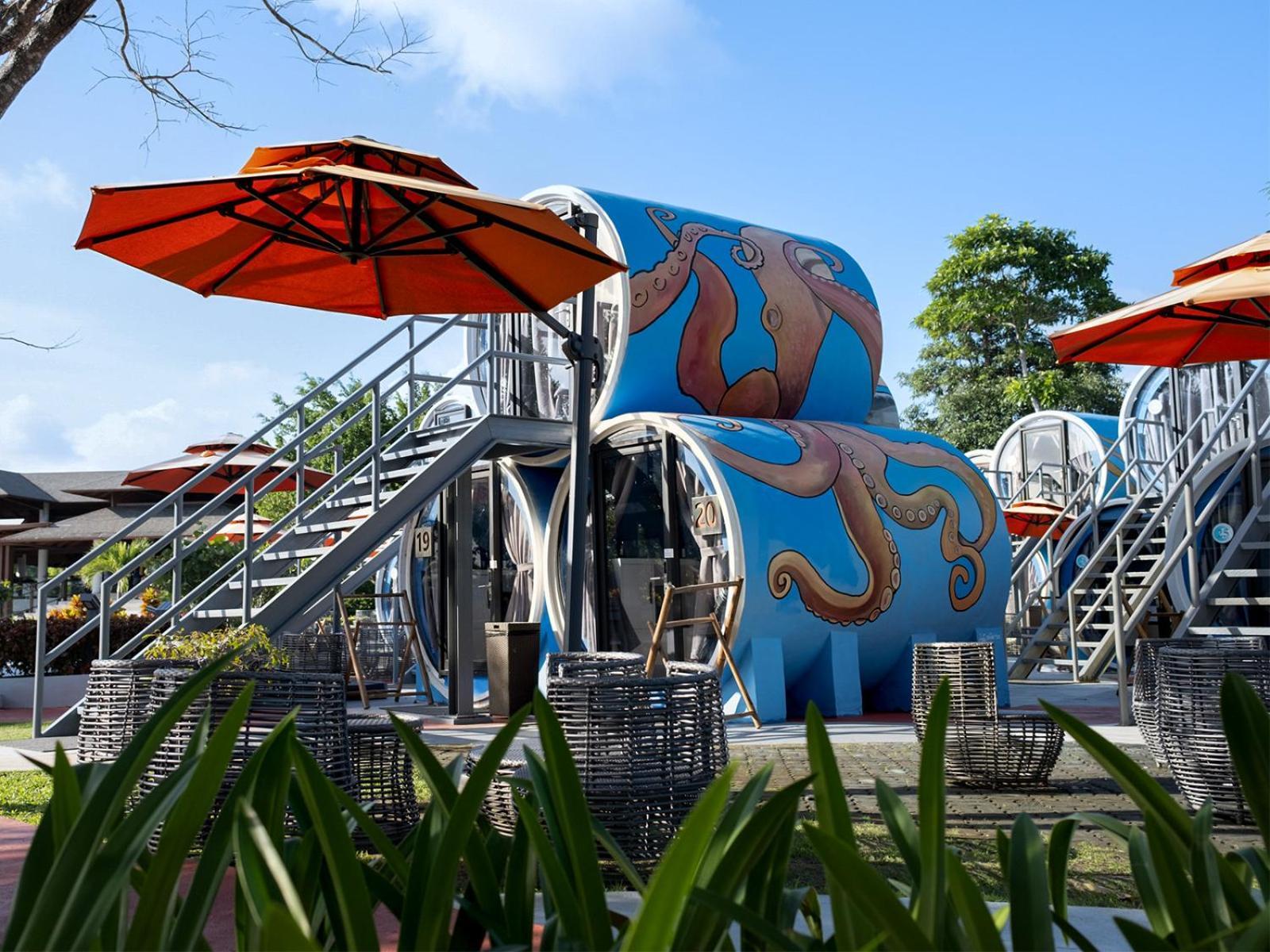 Cocoons Club Laiya Hotel Exterior photo