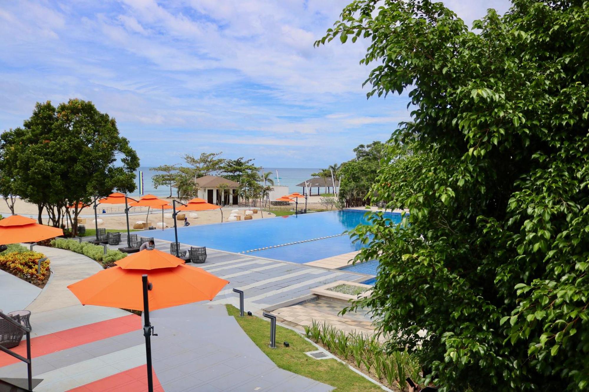 Cocoons Club Laiya Hotel Exterior photo