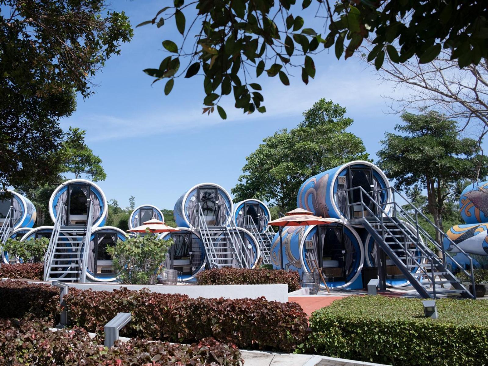 Cocoons Club Laiya Hotel Exterior photo